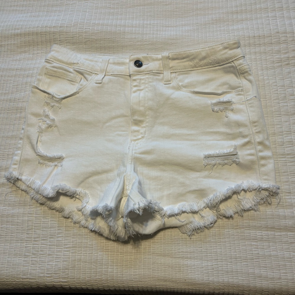 Studio Blue Flyn High Rise Distressed Frayed Hem Short